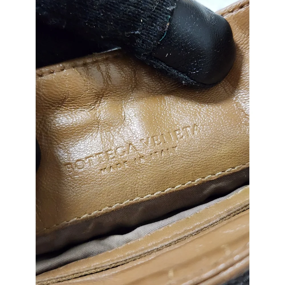 Bottega Veneta Intrecciato Messenger Bag Beige